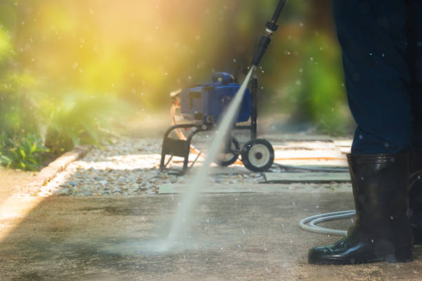 Best Animal Enclosure Cleaning  in Kapaau, HI